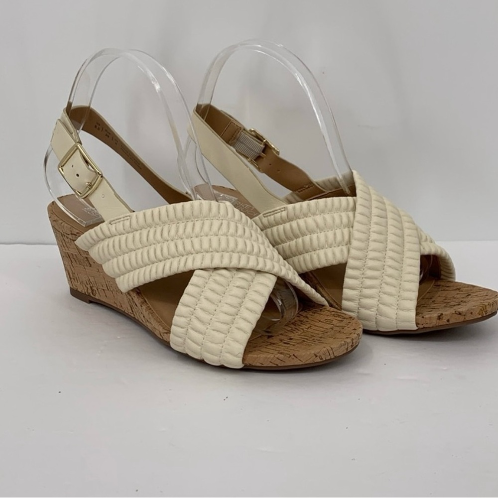 Market and Spruce Women's Cream Wedge Sandals Jayna New! Size 7.5